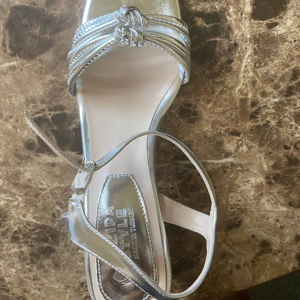 Women’s shoes